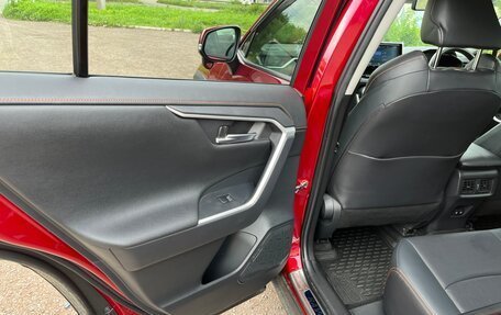 Toyota RAV4, 2019 год, 3 270 000 рублей, 21 фотография