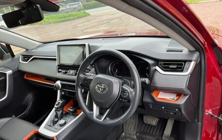 Toyota RAV4, 2019 год, 3 270 000 рублей, 30 фотография