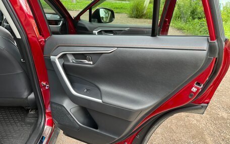 Toyota RAV4, 2019 год, 3 270 000 рублей, 34 фотография