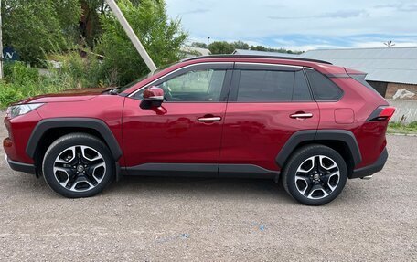 Toyota RAV4, 2019 год, 3 270 000 рублей, 39 фотография