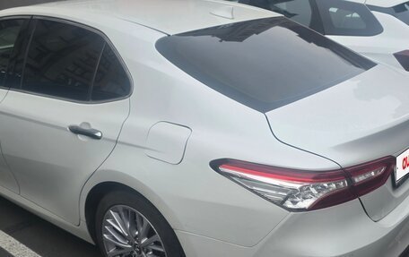 Toyota Camry, 2018 год, 2 150 000 рублей, 3 фотография