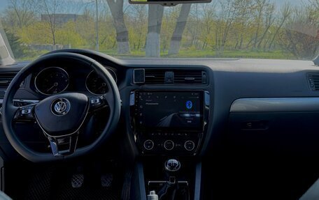 Volkswagen Jetta VI, 2015 год, 130 000 рублей, 3 фотография
