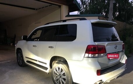 Toyota Land Cruiser 200, 2016 год, 4 500 000 рублей, 3 фотография