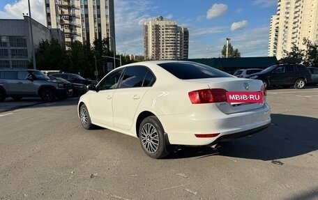 Volkswagen Jetta VI, 2013 год, 1 050 000 рублей, 4 фотография