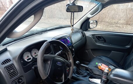 Ford Escape II, 2004 год, 500 000 рублей, 13 фотография