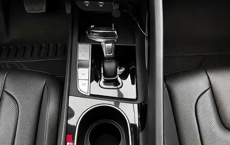 Hyundai Elantra, 2022 год, 1 270 000 рублей, 16 фотография