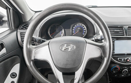Hyundai Solaris II рестайлинг, 2013 год, 819 000 рублей, 14 фотография