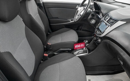 Hyundai Solaris II рестайлинг, 2013 год, 819 000 рублей, 21 фотография