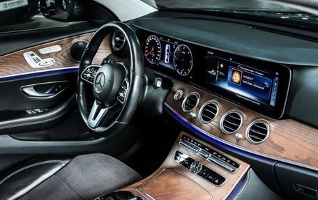 Mercedes-Benz E-Класс, 2018 год, 3 100 000 рублей, 2 фотография