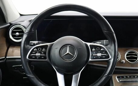 Mercedes-Benz E-Класс, 2018 год, 3 100 000 рублей, 6 фотография