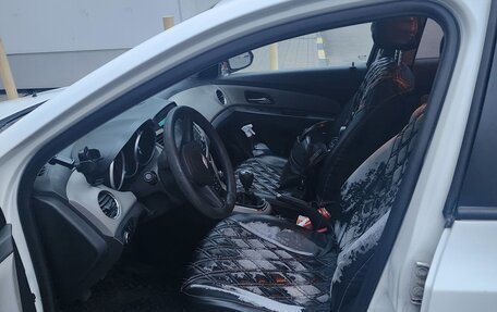 Chevrolet Cruze II, 2011 год, 450 000 рублей, 6 фотография