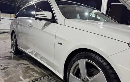 Mercedes-Benz E-Класс, 2011 год, 1 700 000 рублей, 5 фотография
