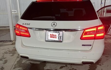 Mercedes-Benz E-Класс, 2011 год, 1 700 000 рублей, 8 фотография