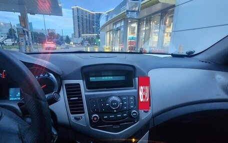Chevrolet Cruze II, 2011 год, 450 000 рублей, 9 фотография