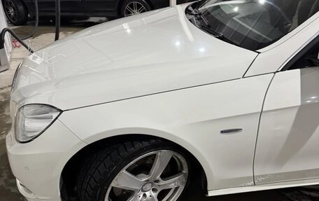 Mercedes-Benz E-Класс, 2011 год, 1 700 000 рублей, 21 фотография