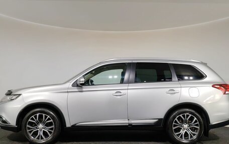 Mitsubishi Outlander III рестайлинг 3, 2017 год, 1 680 000 рублей, 7 фотография