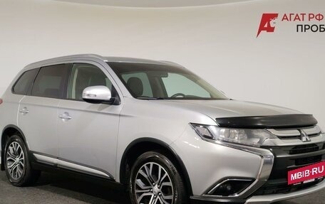 Mitsubishi Outlander III рестайлинг 3, 2017 год, 1 680 000 рублей, 3 фотография