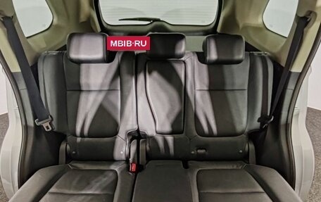 Mitsubishi Outlander III рестайлинг 3, 2017 год, 1 680 000 рублей, 12 фотография