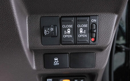 Honda Freed II, 2017 год, 1 499 000 рублей, 19 фотография