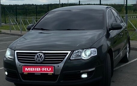 Volkswagen Passat B6, 2007 год, 700 000 рублей, 1 фотография