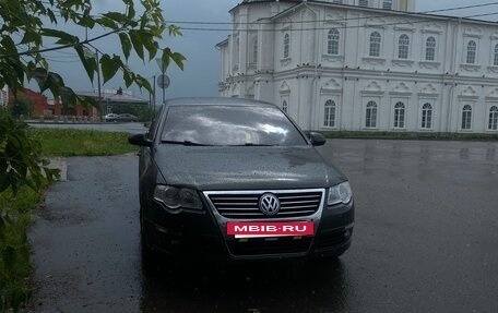 Volkswagen Passat B6, 2007 год, 700 000 рублей, 6 фотография
