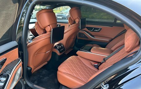 Mercedes-Benz S-Класс, 2023 год, 18 000 000 рублей, 15 фотография