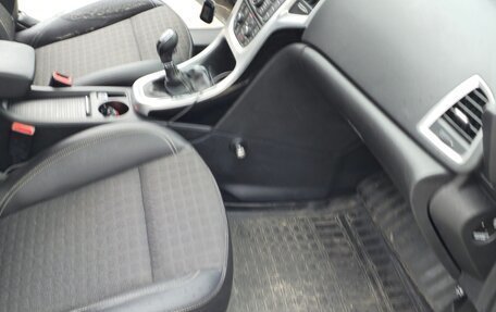 Opel Astra J, 2012 год, 750 000 рублей, 3 фотография