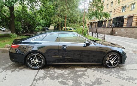 Mercedes-Benz E-Класс, 2017 год, 3 249 000 рублей, 3 фотография
