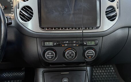 Volkswagen Tiguan I, 2009 год, 1 000 000 рублей, 2 фотография