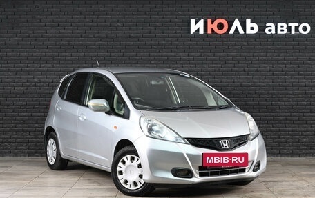 Honda Fit III, 2012 год, 675 000 рублей, 3 фотография