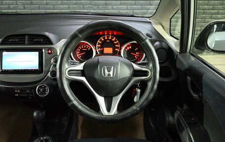 Honda Fit III, 2012 год, 675 000 рублей, 14 фотография