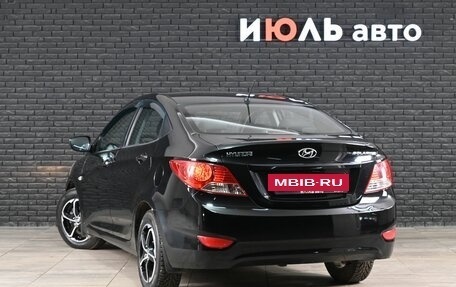 Hyundai Solaris II рестайлинг, 2012 год, 775 000 рублей, 4 фотография