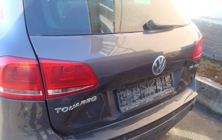 Volkswagen Touareg III, 2010 год, 999 000 рублей, 7 фотография