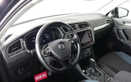 Volkswagen Tiguan II, 2020 год, 2 577 000 рублей, 10 фотография
