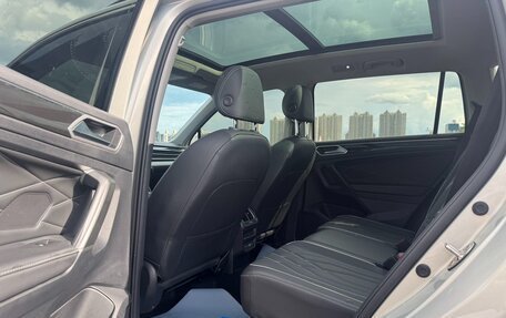 Volkswagen Tiguan II, 2022 год, 2 187 000 рублей, 8 фотография