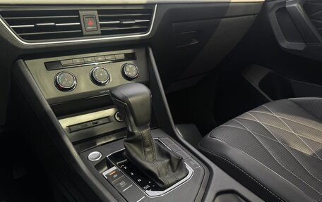 Volkswagen Tiguan II, 2022 год, 2 187 000 рублей, 13 фотография