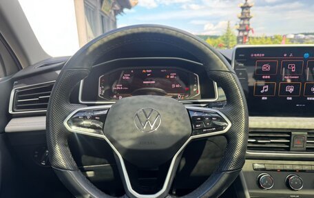Volkswagen Tiguan II, 2022 год, 2 187 000 рублей, 15 фотография