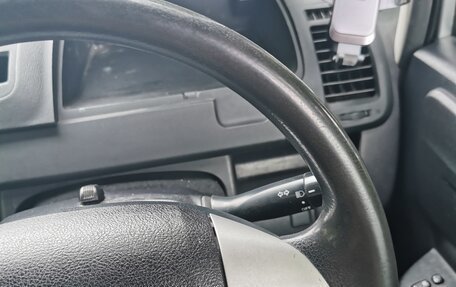 Toyota Noah III, 2010 год, 1 070 000 рублей, 3 фотография