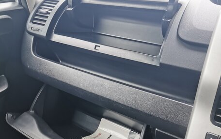Toyota Noah III, 2010 год, 1 070 000 рублей, 5 фотография