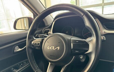 KIA Rio IV, 2022 год, 1 800 000 рублей, 9 фотография