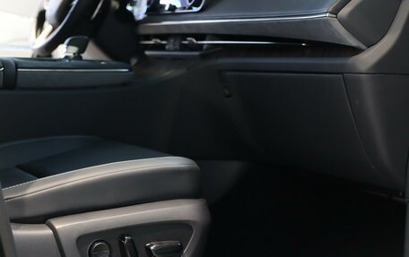 Lexus LM, 2025 год, 14 700 000 рублей, 16 фотография