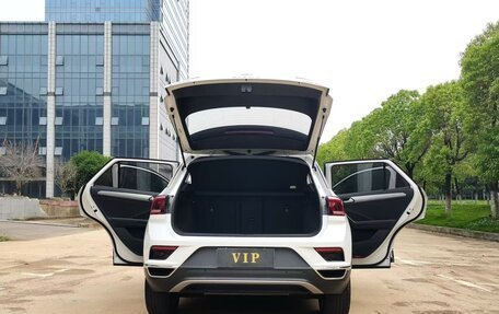 Volkswagen T-Roc I, 2022 год, 1 555 000 рублей, 13 фотография