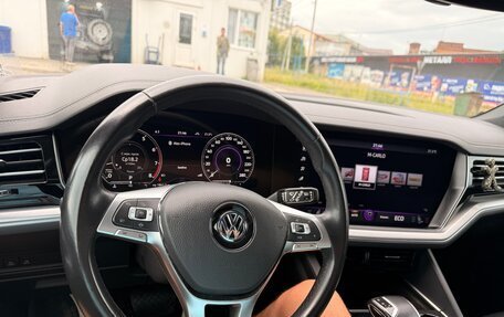 Volkswagen Touareg III, 2019 год, 4 400 000 рублей, 4 фотография