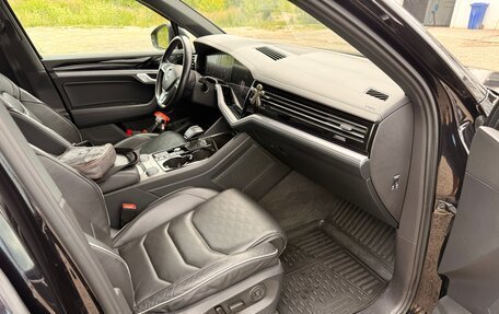 Volkswagen Touareg III, 2019 год, 4 400 000 рублей, 6 фотография