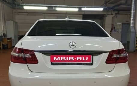 Mercedes-Benz E-Класс, 2011 год, 1 300 000 рублей, 7 фотография