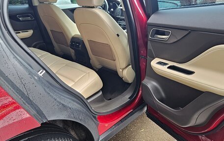 Jaguar F-Pace, 2017 год, 2 450 000 рублей, 14 фотография