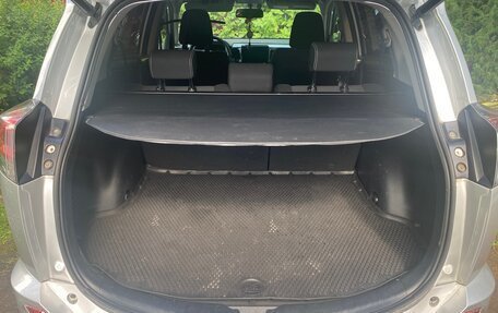 Toyota RAV4, 2017 год, 2 300 000 рублей, 3 фотография