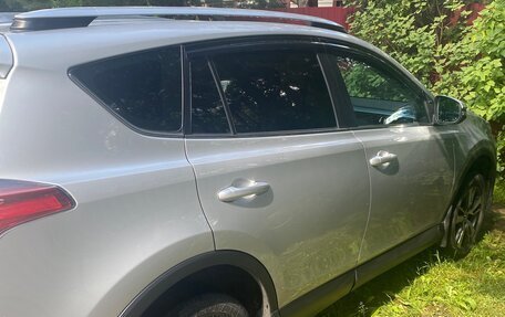 Toyota RAV4, 2017 год, 2 300 000 рублей, 11 фотография