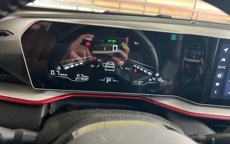 Geely Coolray I, 2024 год, 2 200 000 рублей, 8 фотография