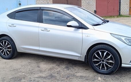 Hyundai Solaris II рестайлинг, 2020 год, 1 350 000 рублей, 3 фотография